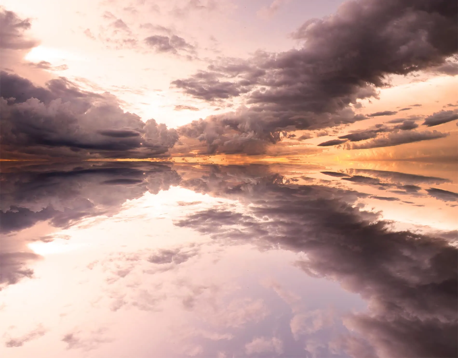 The Mirror of Twilight Dreams